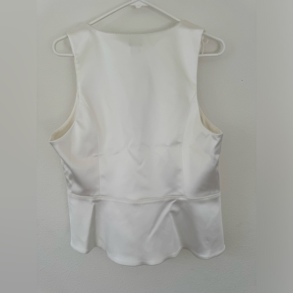 Aritzia Canape Satin Light Birch Top NWT - Picture 7 of 9